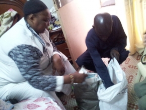 Madame N'Doye responsable du dispensaire de Fith-Mith